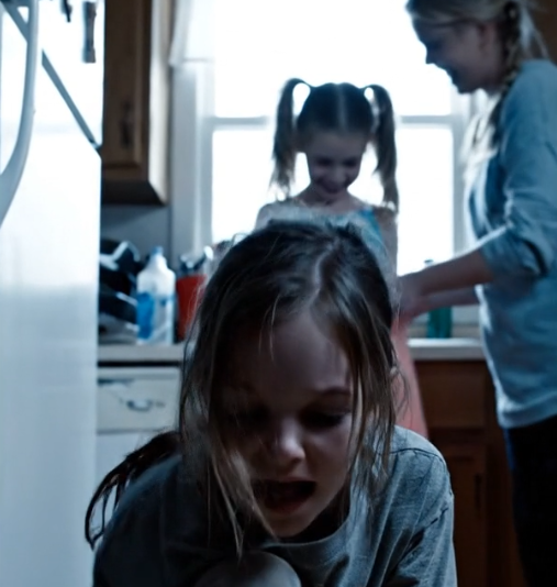 I Kissed My 9-Year-Old Goodbye, Not Knowing My Husband Was Watching His Mother Turn Her Into a Servant. I Came Home Early. What I Found on the Kitchen Floor—And the Smell of Bleach—Ended My Marriage as I Knew It. She was so small, and the mop was so big…